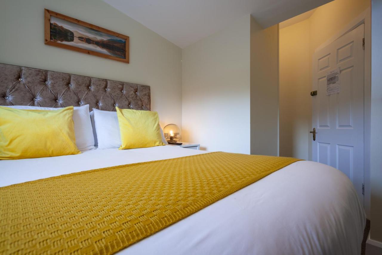 The Waterfront (Adults Only) Otel Dingle Dış mekan fotoğraf